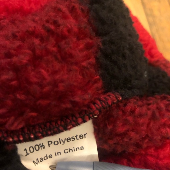 Red and Black Plaid Jacket - Picture 7 of 7